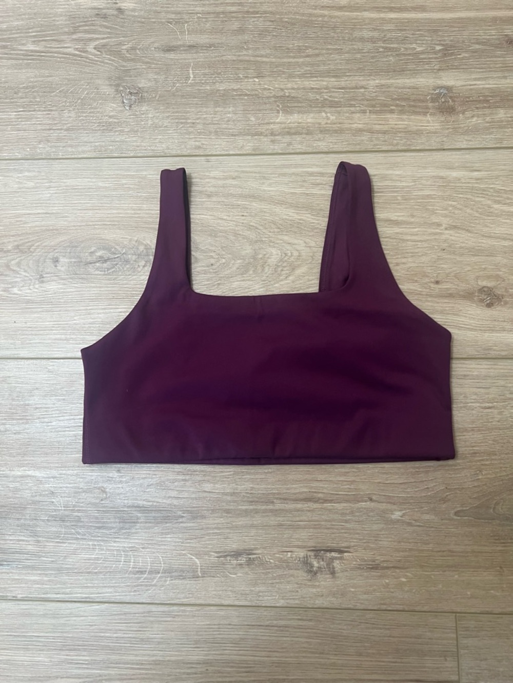 Girlfriend Collective skyline Tommy Cropped Bra - size medium